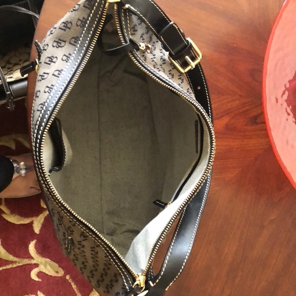 Dooney & Bourke monogram(DB) hobo bag. - Picture 4 of 5